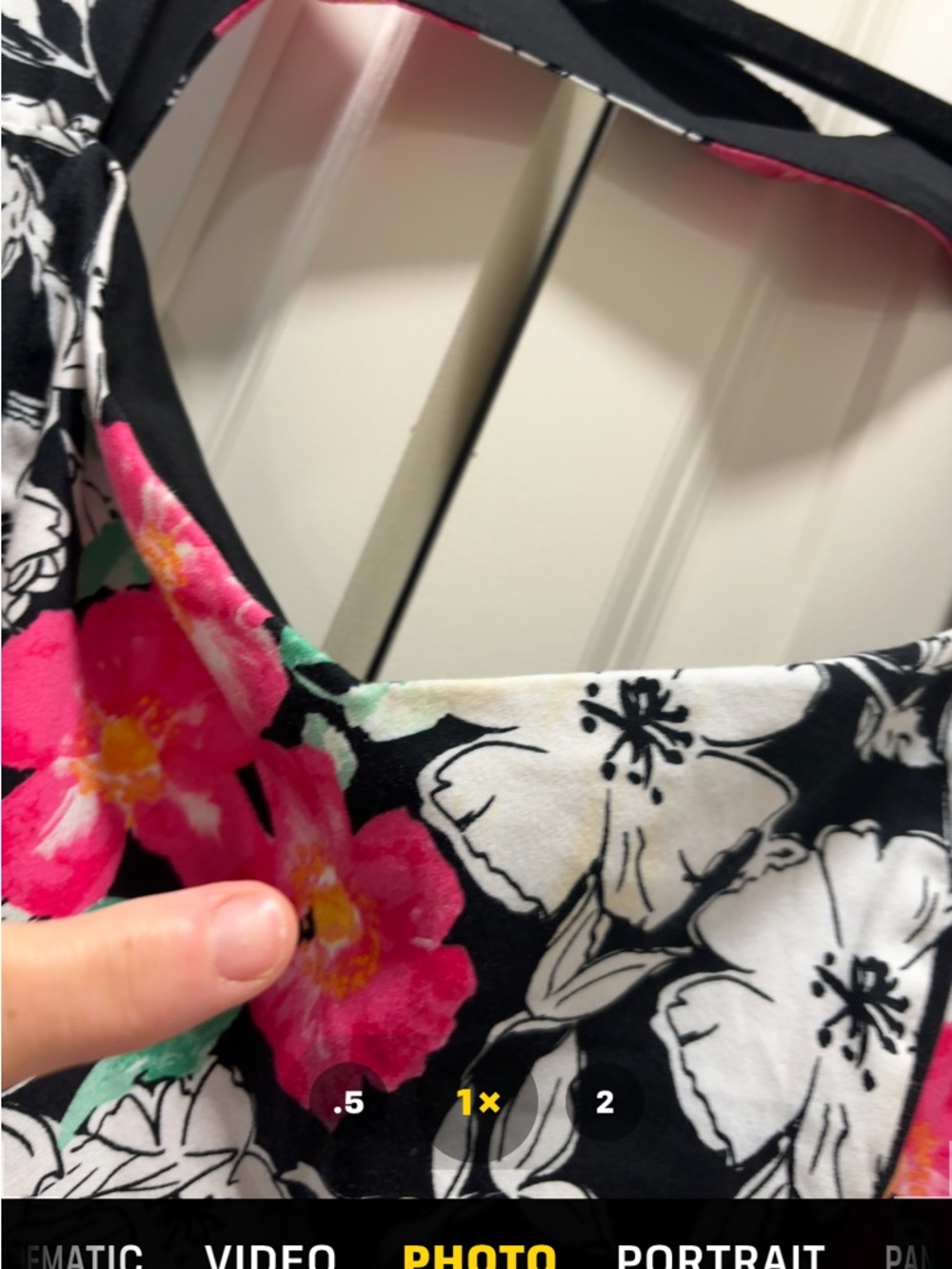 TORRID Sz 22 Sweetheart Neckline Sleeveless Black & White Floral Dress - Picture 9 of 13